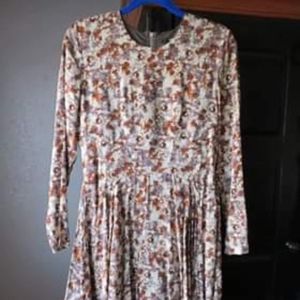 Womens Size 8 Ling Sleeve Dress
